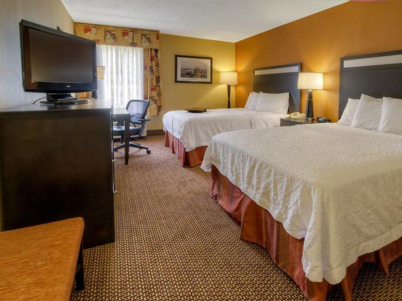 Hampton Inn Pittsburgh/West Mifflin Exterior photo