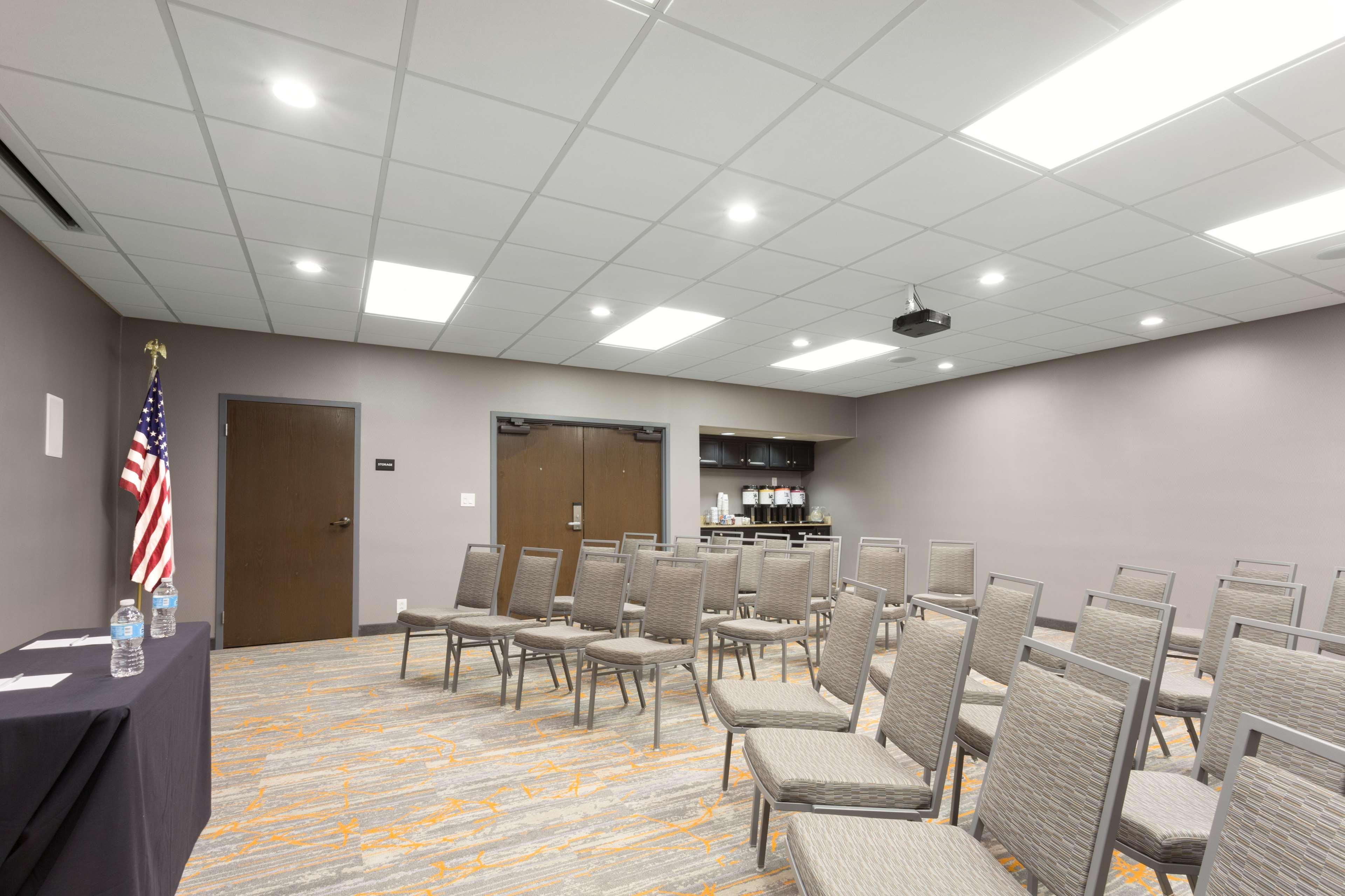 Hampton Inn Pittsburgh/West Mifflin Exterior photo