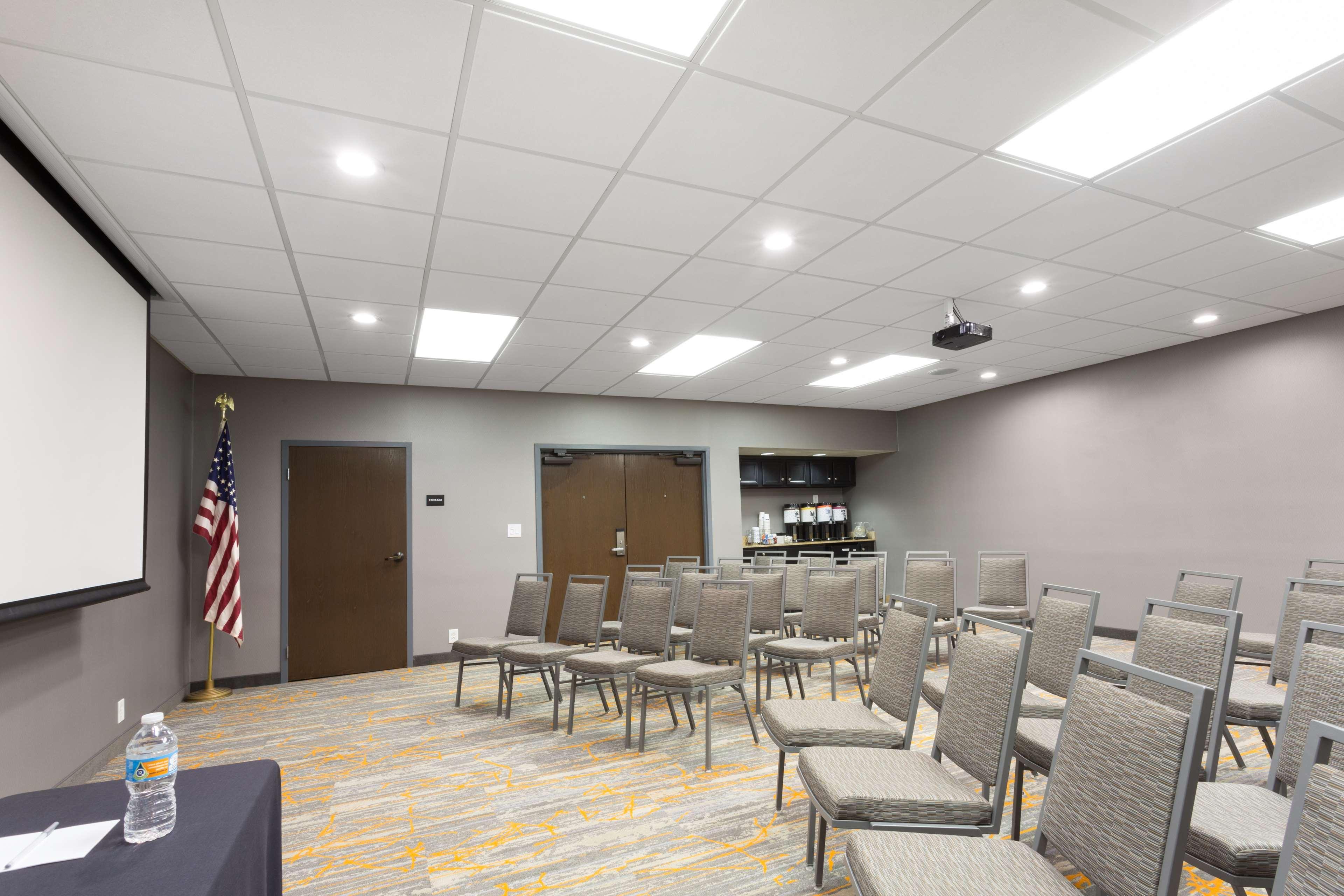 Hampton Inn Pittsburgh/West Mifflin Exterior photo