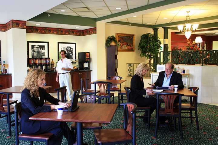 Hampton Inn Pittsburgh/West Mifflin Restaurant photo
